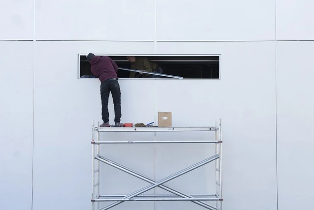 construction-workers-1715667_640.jpg